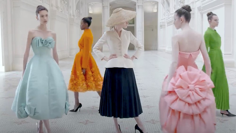 Tour Dior Designer of Dreams free online